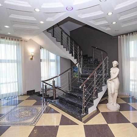 Golden Seconds Hotel Yerevan Ngoại thất bức ảnh