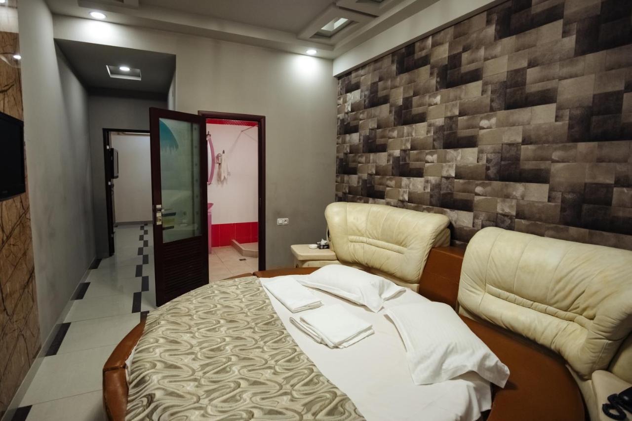 Golden Seconds Hotel Yerevan Ngoại thất bức ảnh