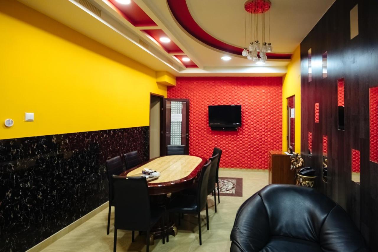 Golden Seconds Hotel Yerevan Ngoại thất bức ảnh