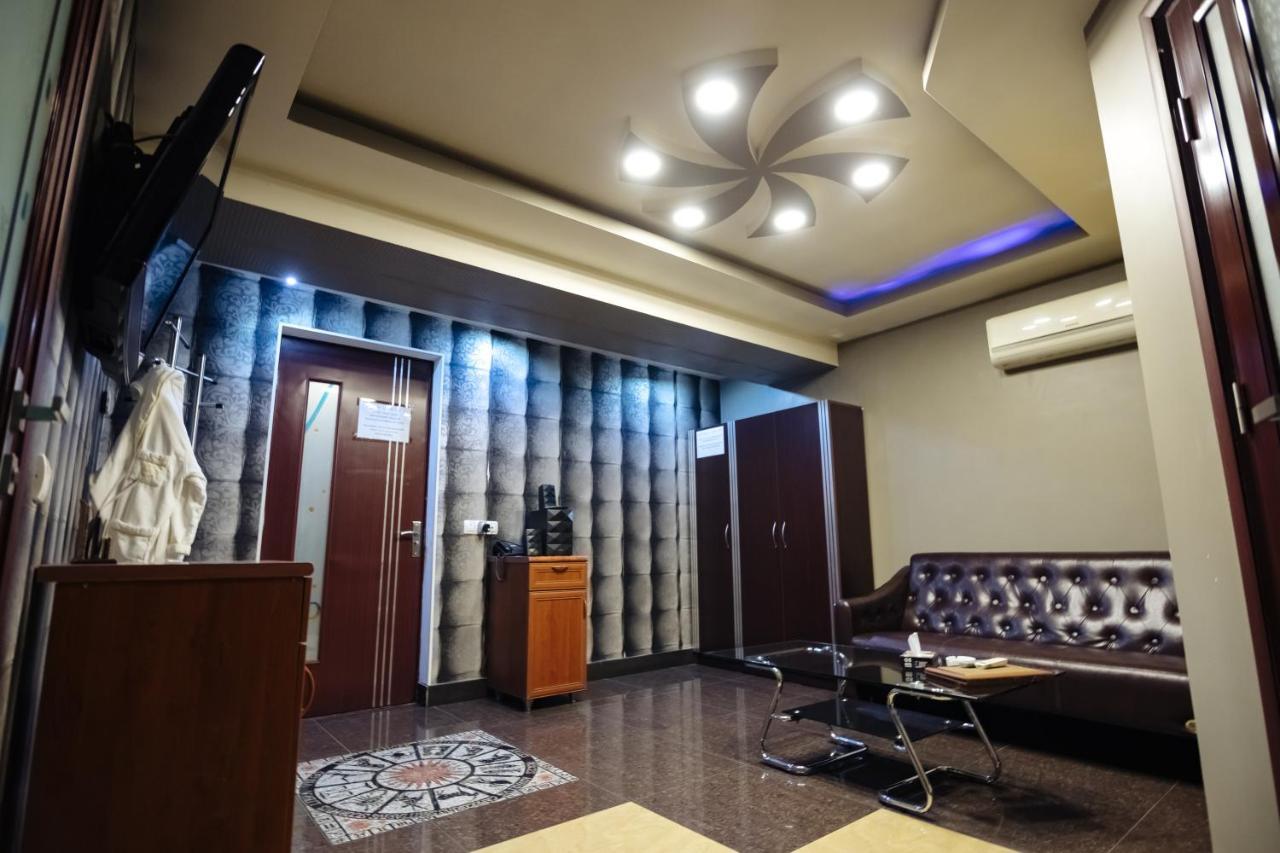 Golden Seconds Hotel Yerevan Ngoại thất bức ảnh