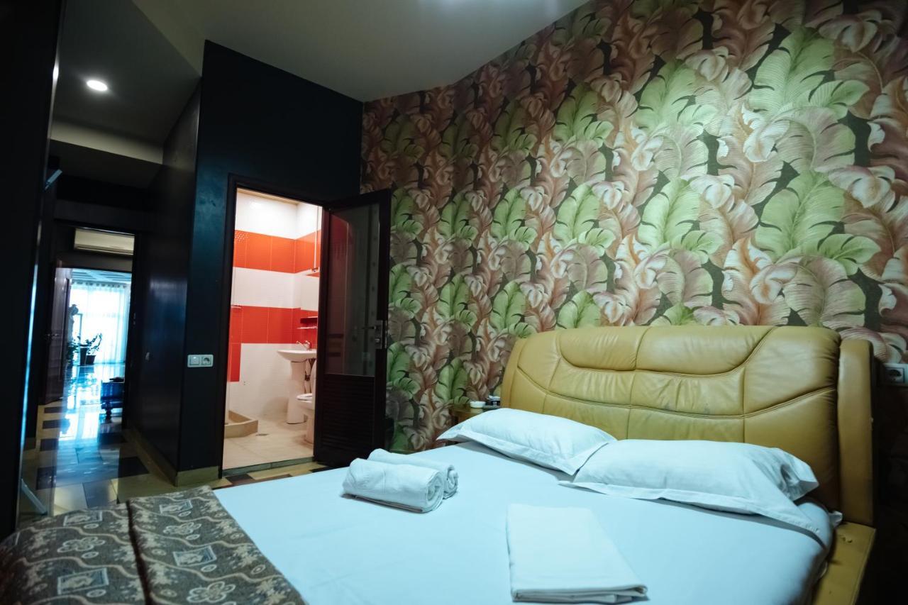Golden Seconds Hotel Yerevan Ngoại thất bức ảnh