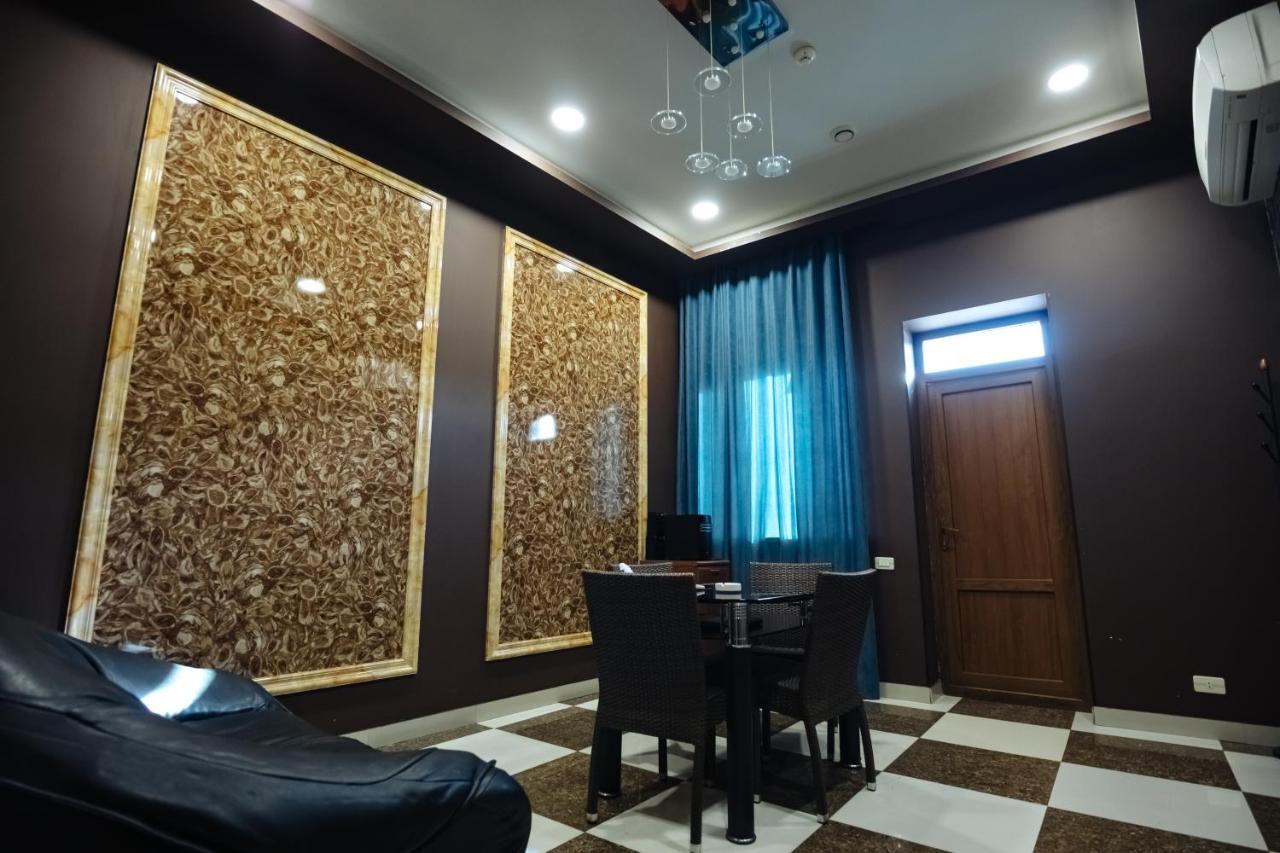 Golden Seconds Hotel Yerevan Ngoại thất bức ảnh