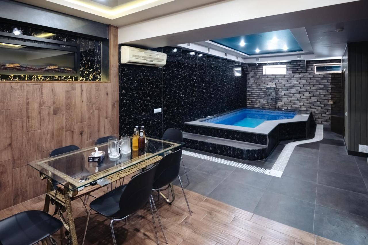 Golden Seconds Hotel Yerevan Ngoại thất bức ảnh