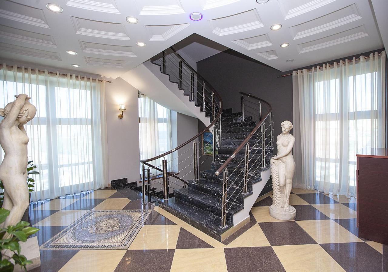 Golden Seconds Hotel Yerevan Ngoại thất bức ảnh